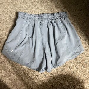 Size 6 four inch hose rise brand new without tags